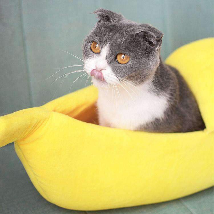 Colorful Plush Banana Peel Cat Bed